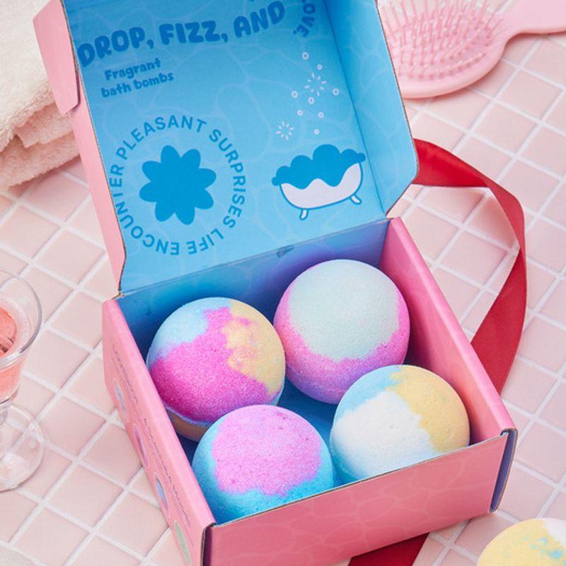 LEPS Набор для ванны с пеной Love Shot Kit Бомбочки для ванны 140 г Набор из 4 предметов