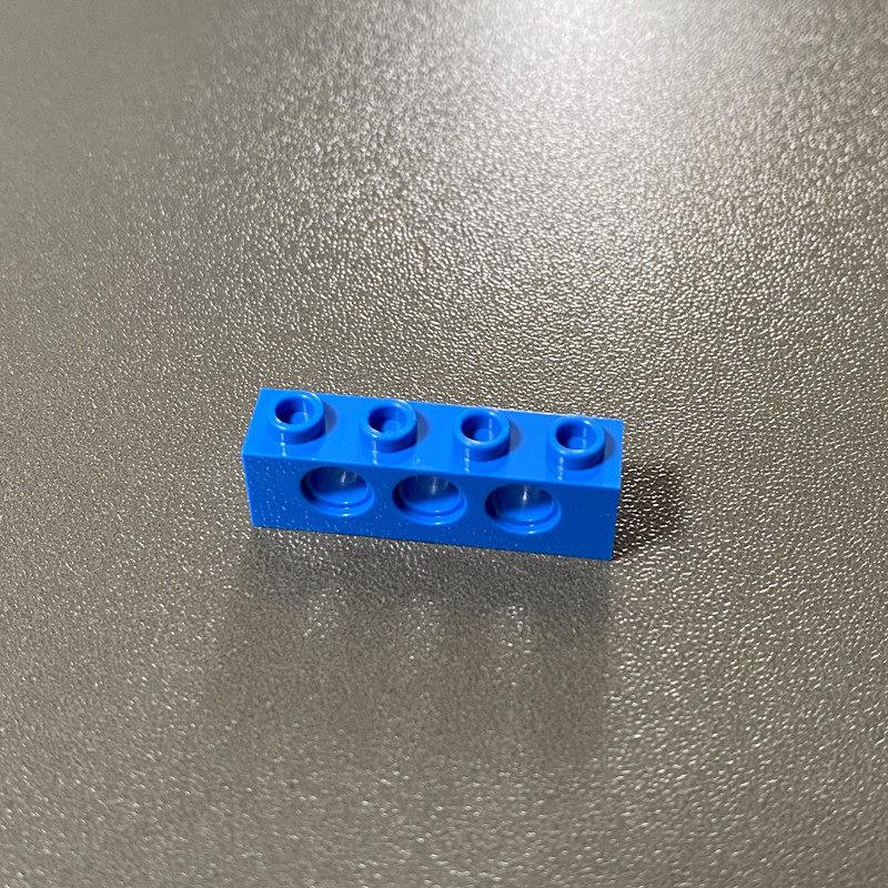 Совместимый строительный блок 3701 отверстие кирпичные детали, технологическое машиностроение строительные блоки запасные части 1X4 толстый кирпич с 3 отверстиями выпуклости