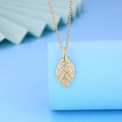 Ожерелье с подвеской в виде листа нефрита Golden Branch для женщин с легким роскошным нишевым дизайном, высококачественная цепочка на ключицу из небольших листьев