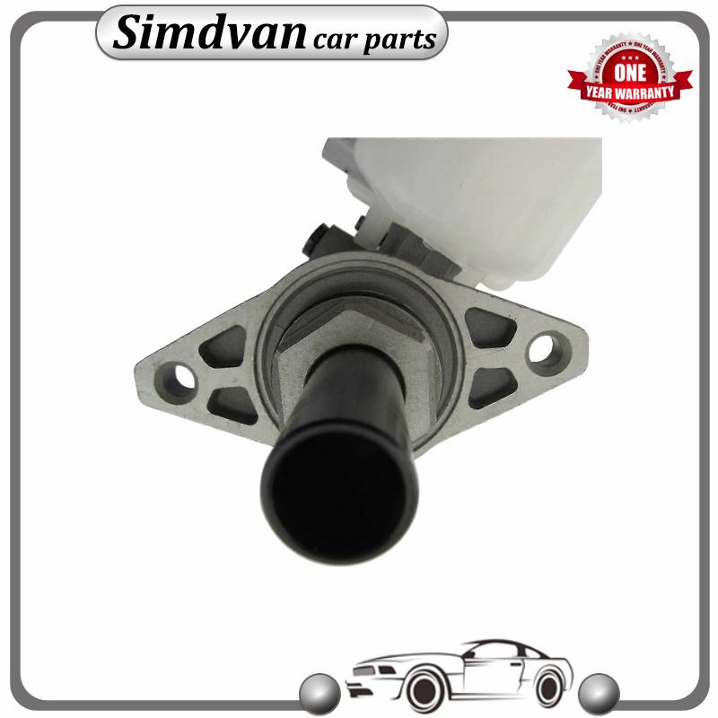 Главный тормозной цилиндр 47028-60030 4702860030 Для Toyota Land Cruiser Prado с правым рулем GRJ120 KDJ120 KZJ120 2002-2009