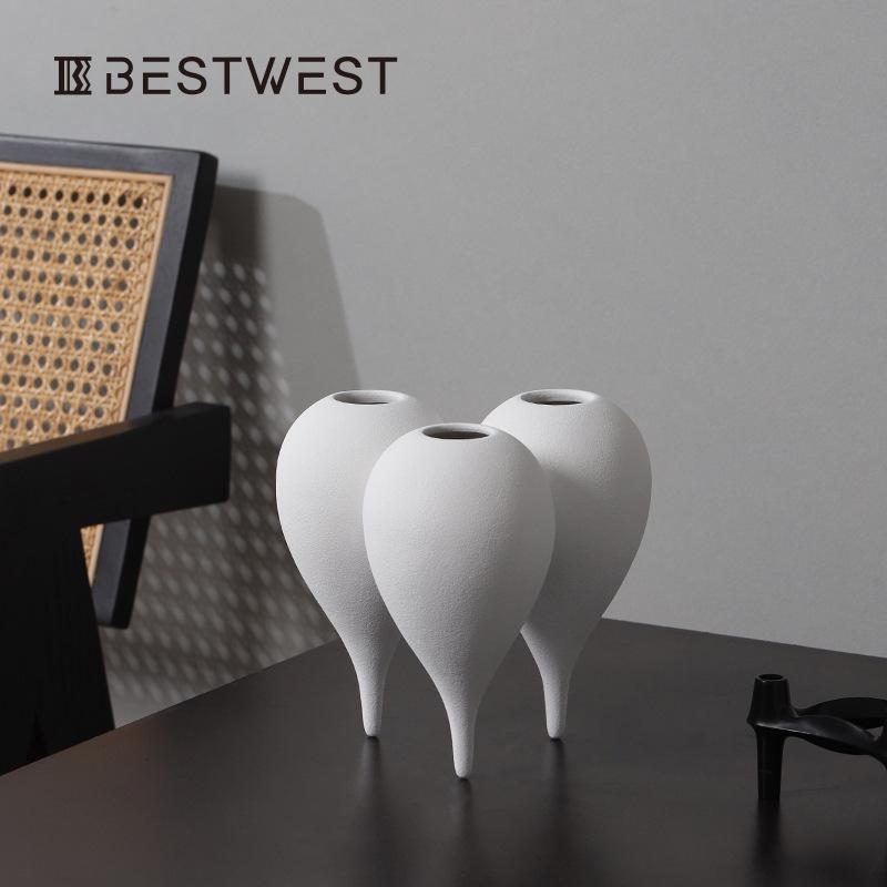 Мягкие пузырьковые украшения Bosi Home — ваза-качалка небольшого диаметра с высоким горлом и легким пузиком.