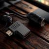 Компактный угловой USB C на USB адаптер 90 градусов Поддерживает быструю зарядку 2А Передачу данных 480 Мбит/с Широкая совместимость