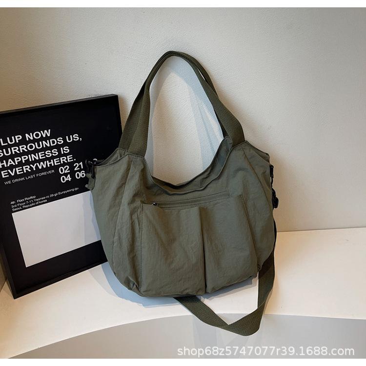 Bag Women's Casual Nylon Cloth Going Out Shoulder Underarm Bag 2025 New Splicing Commuter Shoulder Multi-layer Messenger Bag