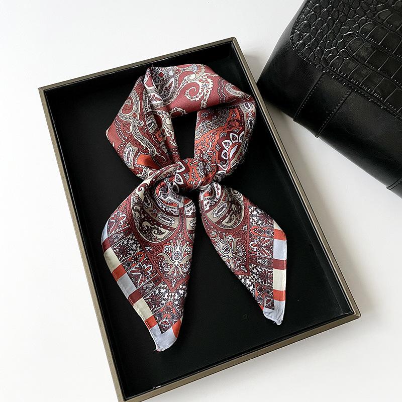 Black And White Simple Cashew Flower Square Scarf Silk Scarf Women'S Ethnic Style Waist Scarf Small Square Scarf Decoration High-End Waist Scarf Scarf