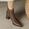 Модные кожаные массивные ботильоны женские туфли на высоком каблуке с острым носком женские 2024 трендовые ботинки челси на молнии модные зимние новые женские ботинки