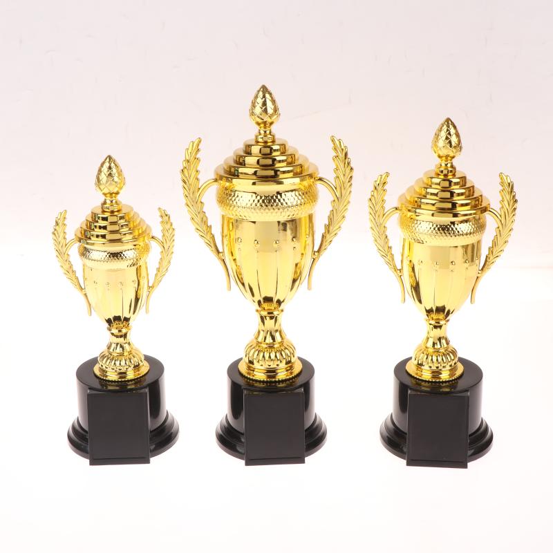 1 шт. Пластиковый маленький призовой кубок Детский трофей Награды Соревнование Футбол Школа Наградной приз Награда победителя Трофей Игрушка