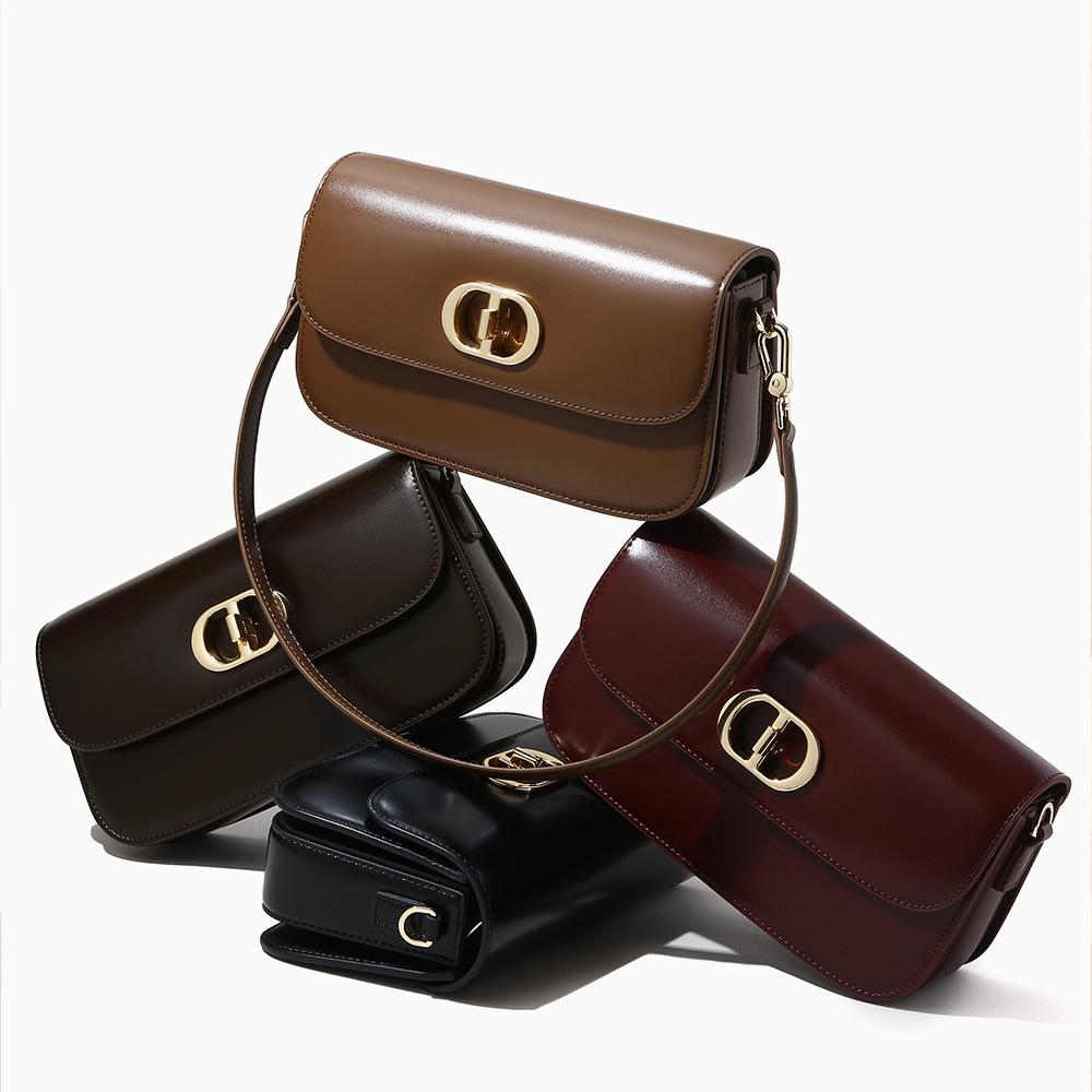 Leather women's bags, high-end envelope bags, trendy women's bags, autumn and winter messenger bags, high-end niche handbags.