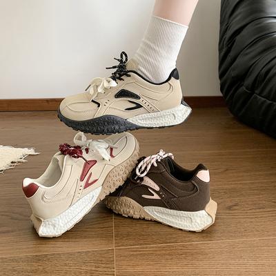 Женская обувь – Кроссовки