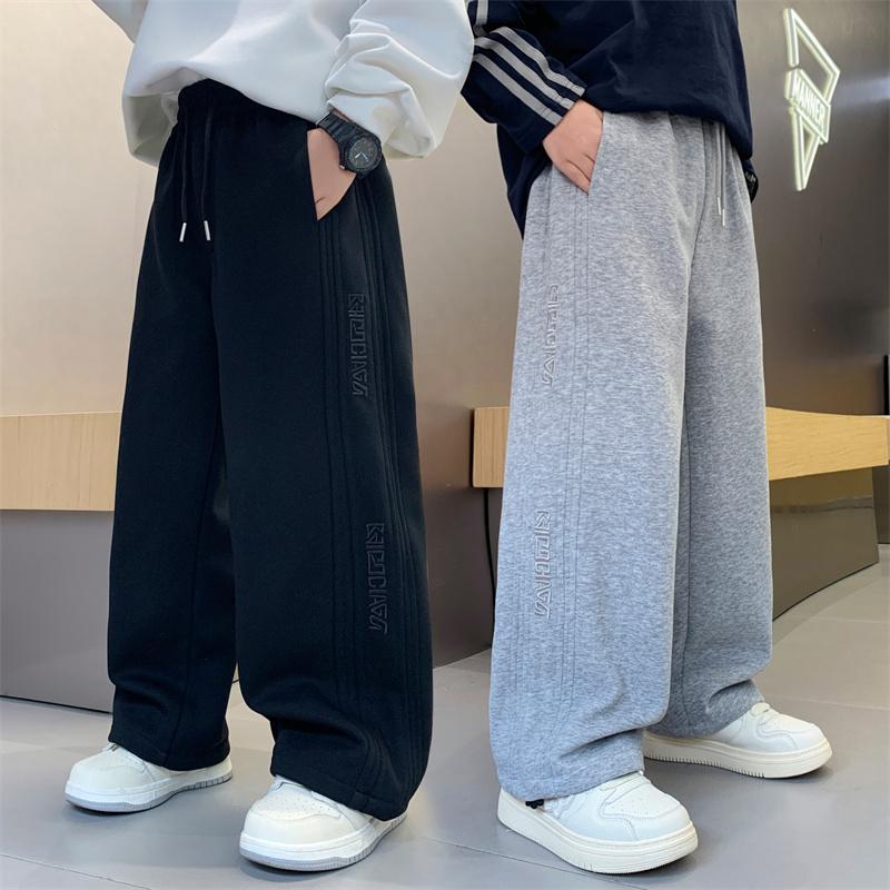 Children's clothing, boys' spring pants, spring and autumn styles 2026 new item, Zhongda children's sanitary pants, sports boys' spring pants trend