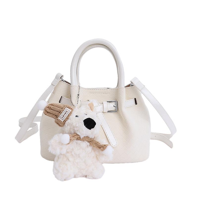 Fashion portable bucket bag women's 2026 spring new niche commuter texture shoulder messenger bag