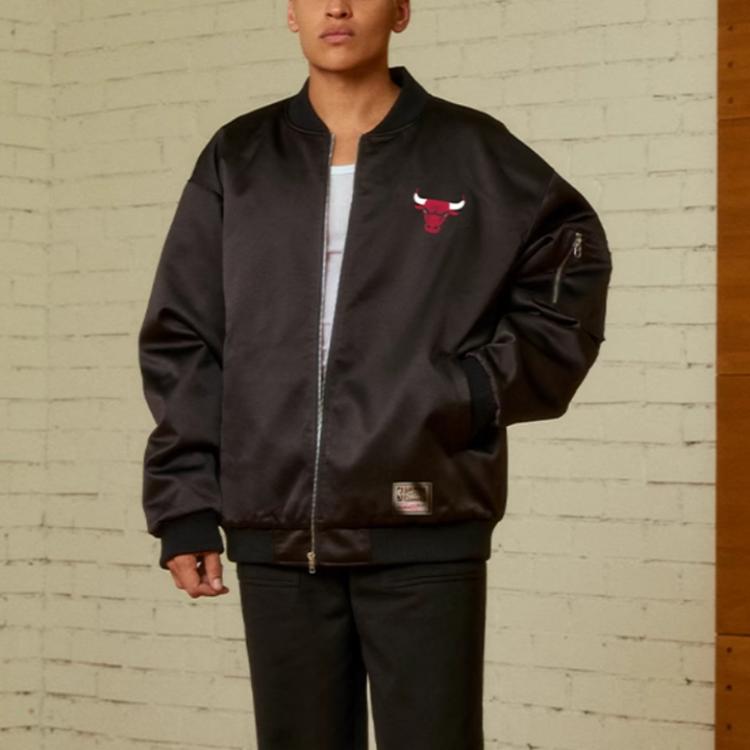 Mitchell Ness X NBA Chicago Bulls Lifestyle Пуховик Мужской Черный NBAPJ0008CHI200