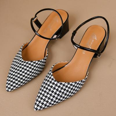 Модные женские летние цветные остроносые тапочки, новые бао-головы с одним словом, пряжка в стиле ретро после пустых сандалий двойного назначения