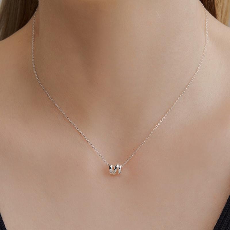 Ожерелье с подвеской Hei lilies