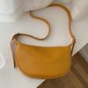 IELGY Spring/Summer Shoulder Fashion Simple Woman's Messenger Dumpling Bag Soft Leather Large Capacity New Moon Bag