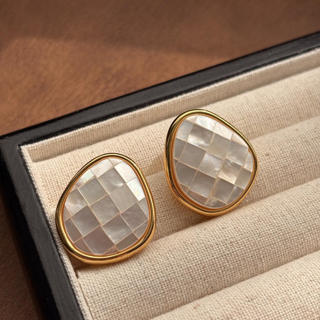 Высококлассные французские ретро серьги-ракушки, женские геометрические овальные темпераментные, нишевые и холодные, преувеличенные серьги, легкая роскошь