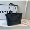 This Year, the Popular Large-capacity Tote Bag Women's 2025 New Casual Simple Underarm Bag Trendy Versatile Commuter Shoulder Bag