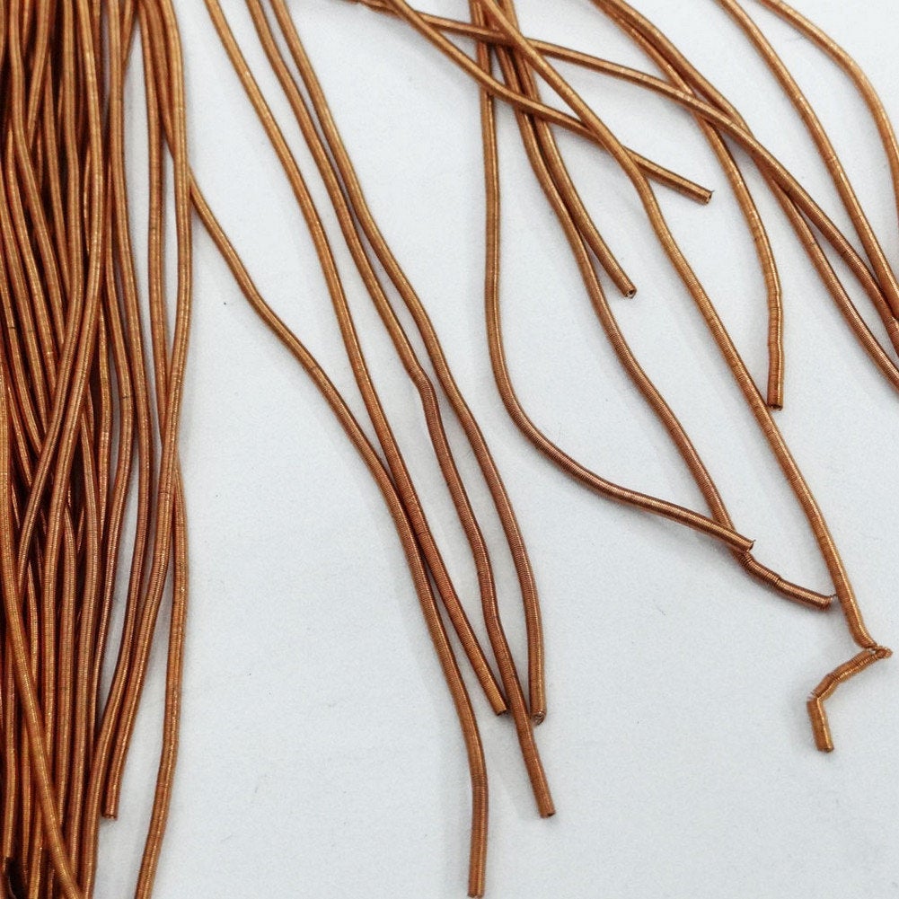 Золотые слитки, декоративная гладкая изнаночная нить для вышивки, Индия, 100