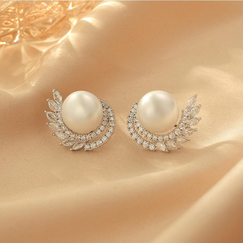 Niche High-End Korean Pearl Stud Earrings Light Luxury Women'S Earrings Versatile Retro Earrings Earrings~