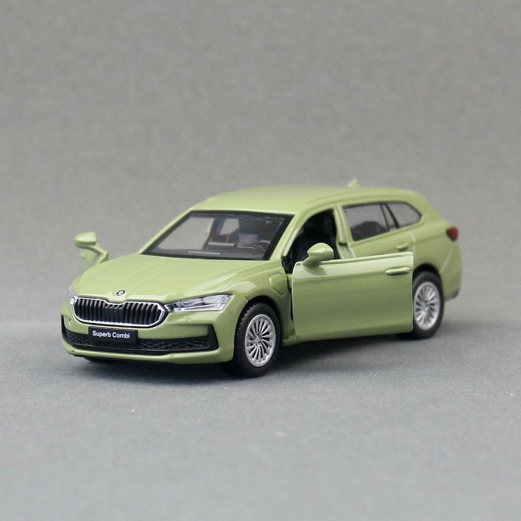 1/43 Skoda SUPERB Металлическая модель автомобиля Литье под давлением и игрушечные транспортные средства Модель автомобиля Масштабная миниатюрная модель автомобиля Игрушки для детей