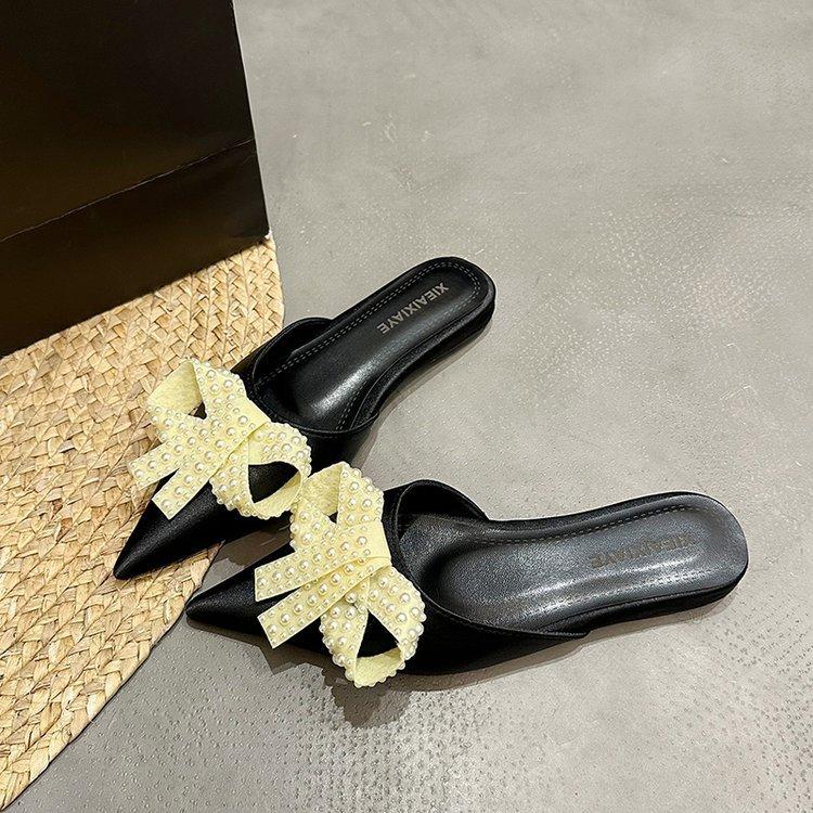 Ретро остроносые шлепанцы на плоской подошве с сумкой-головой 2025 лето новые жемчужные сандалии-бантики на одной перемычке женская обувь