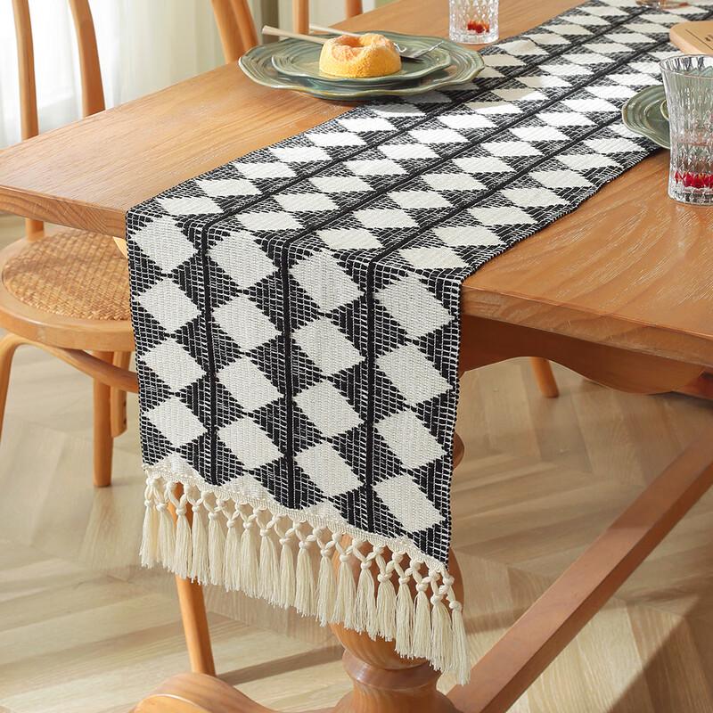 Zhishi Nordic Cotton Linen Table Runner