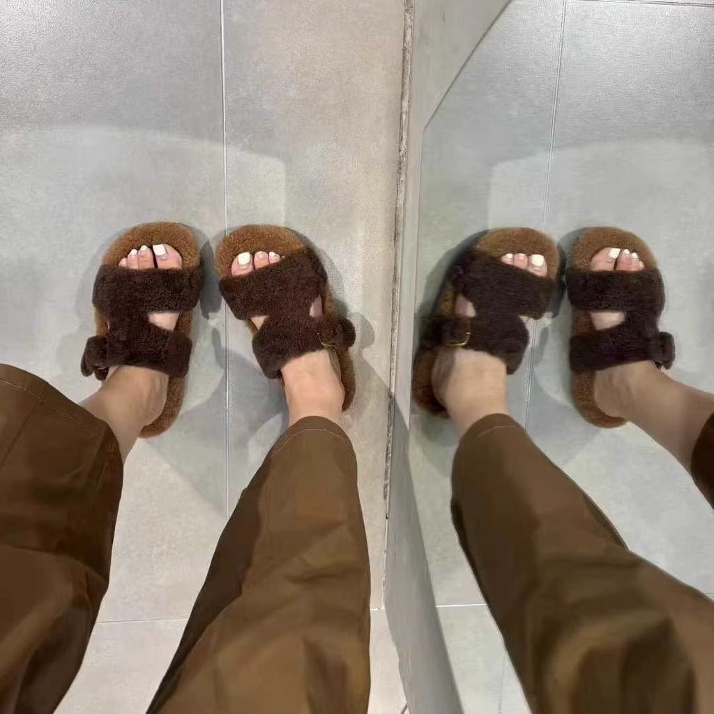 Европейские товары 2025 осень и зима новые овчина и мех интегрированные на плоской подошве шерстяные тапочки женские носят овечью шерсть теплые тапочки прилив