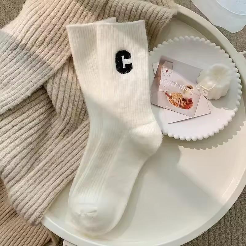 Luxury Women's Socks Warm Winter Thick Cashmere Casual Japanese Fashion Solid Color Comfortable Home Socks Long High Quality