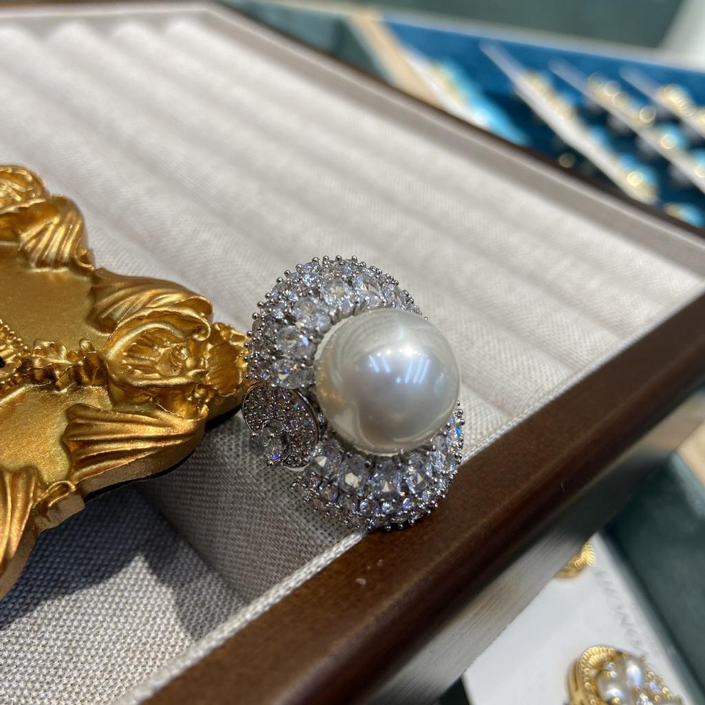 Кольцо с крупной жемчужиной на краю фартука, женское, крупнозернистое, высококлассное, с индивидуальностью и темпераментом, инкрустированное австрийским перламутром и бриллиантами