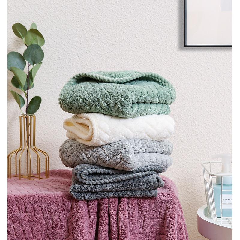 Thickened Large Bath Towel, Ultra-fine Fiber Towel, Soft and Highly Absorbent Women's and Men's Bath Towel, Beauty Salon Hair Sa