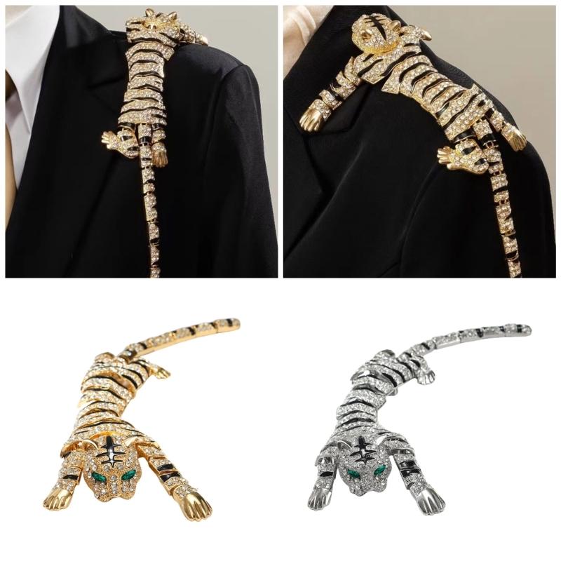 Vintage Rhinestones Tigers Brooch Elegant Rhinestones Tigers Brooch Accessory for Making a Statement at Any Event