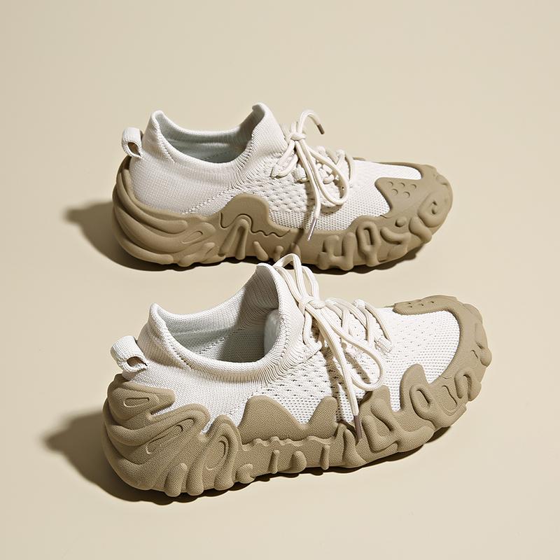 Весна и Лето Новые Кроссовки из Летающей Сетки Мягкая Подошва Легкие Спортивные Повседневные Кроссовки Противоскользящие Износостойкие Женские Повседневные Кроссовки