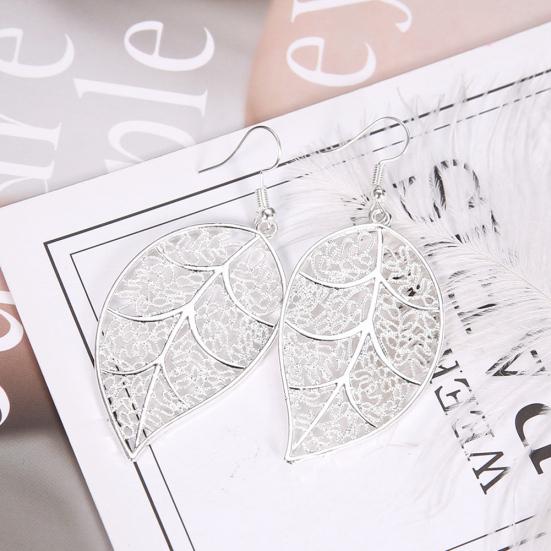 Женщины полые резные листья дерева кулон висячие серьги-крючки ювелирные изделия