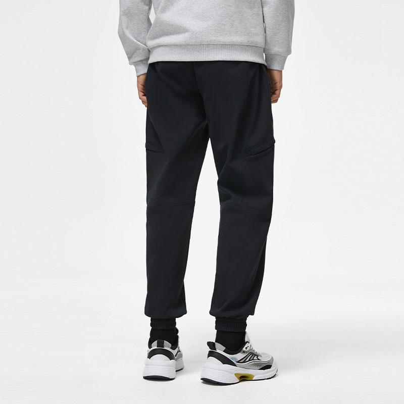 Li Ning Sports Lifestyle Series Solid Color Elastic Waistband Knit Joggers Men Joggers Black AKYT623-2