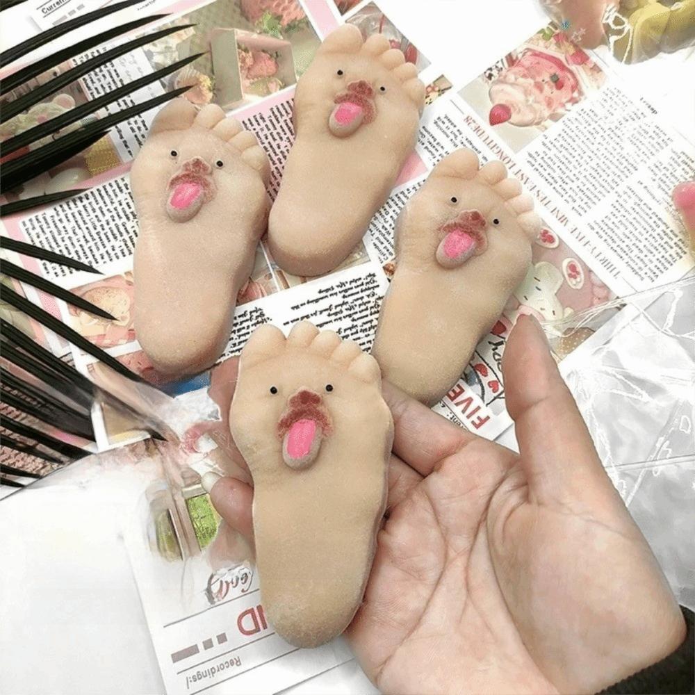 Tongue-Sticking Out Squeeze Toys Hunting Tricky Squishy Stress Toy Novelty Pinch Toy Kids