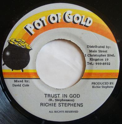 7-дюймовая пластинка RICHIE STEPHENS - Trust In God none Pot Of Gold Ямайка Регги, Ска и Даб Б/у