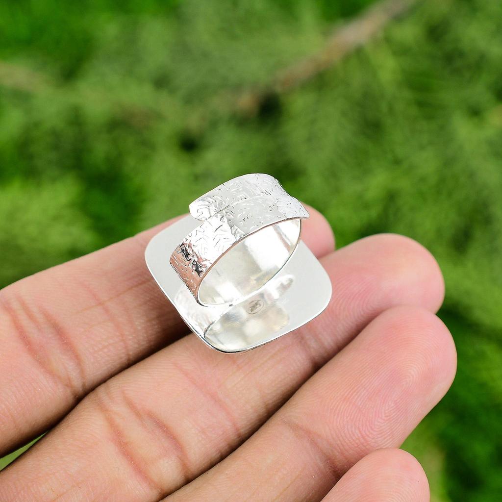 Подарок для нее Кольцо-солитер из серебра 925 пробы с натуральным солнечным камнем, регулируемое