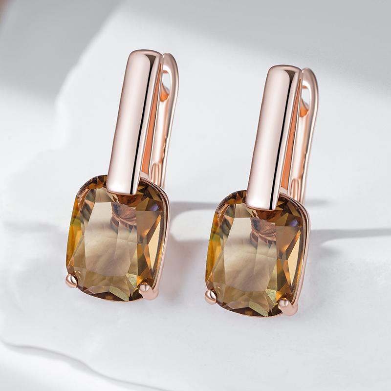 Высококачественные золотые ювелирные изделия, светло-желтые квадратные циркониевые кольца для женщин, простые геометрические украшения, элегантные вечерние повседневные аксессуары