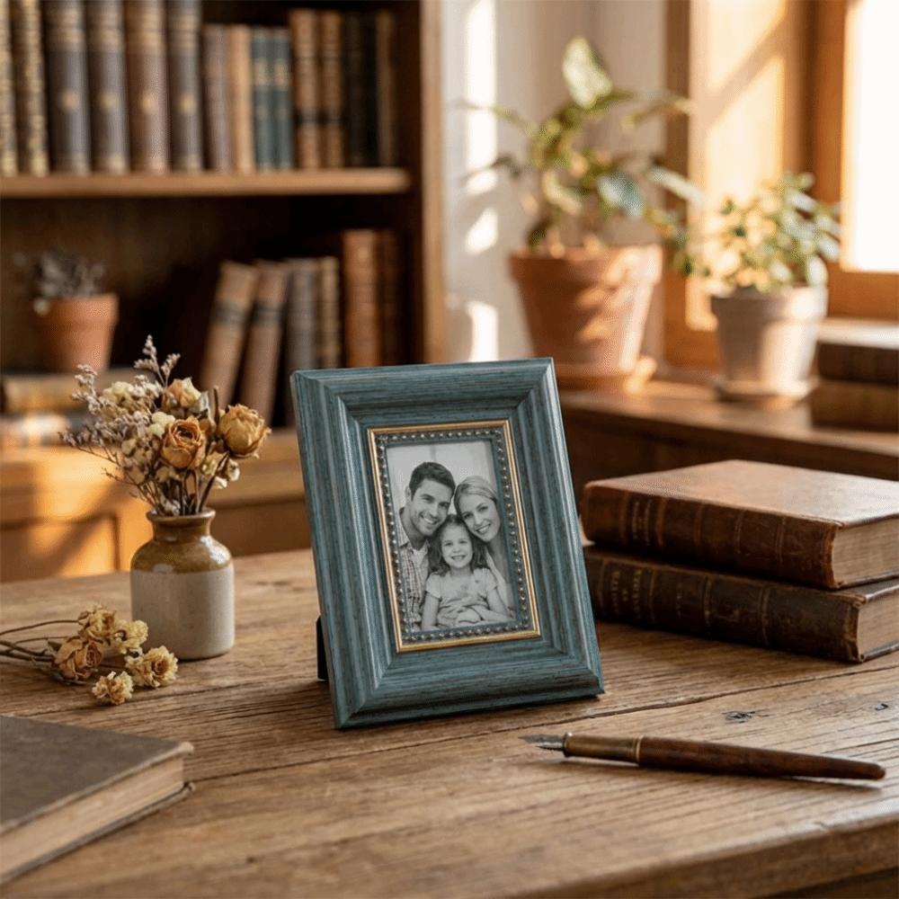 2PCS Mini Antique Picture Frames Rustic Photo Storage Frame Small Frame Desktop Photo Frame Bedroom