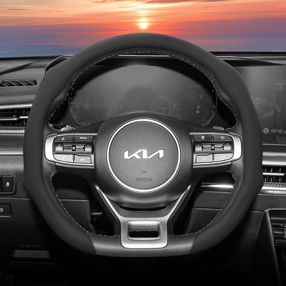 Подходит для Kia, Чехол на руль из перфорированной кожи, Нескользящий, Впитывающий пот, Дышащий, Интегрированный защитный чехол Sportage K5 Seltos Fort