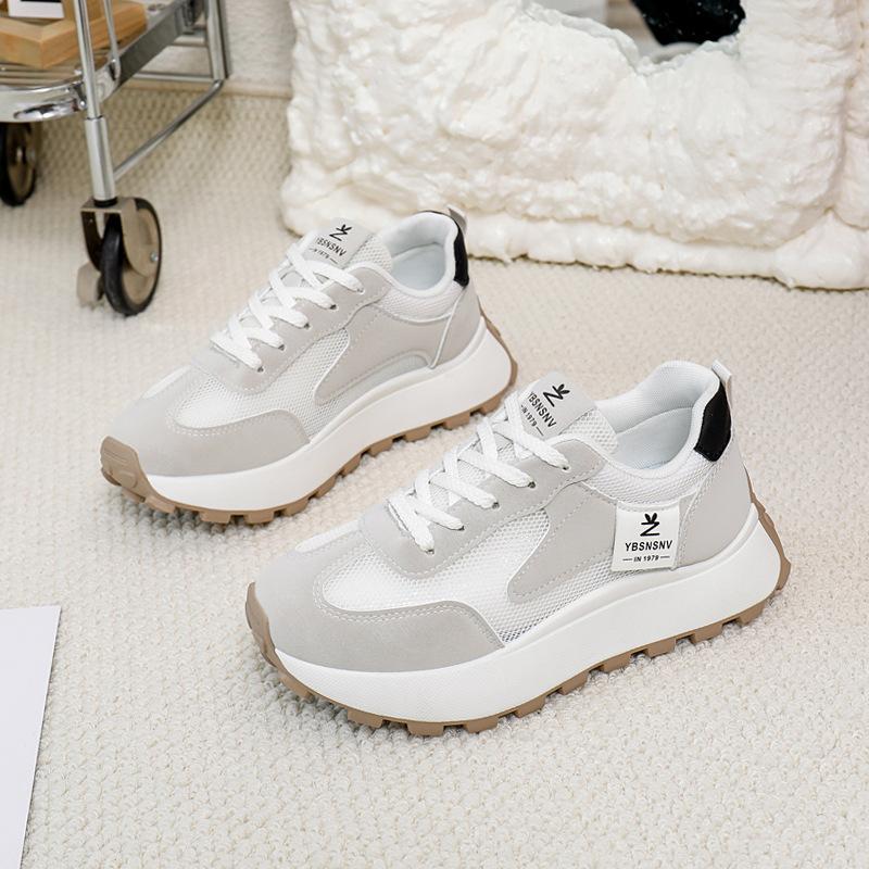 Ins корейская версия новой обуви для папы для девочек 2025 года, лето, для студентов, для бега, спорта, толстая подошва, высота, повседневная, уличная съемка 2F31