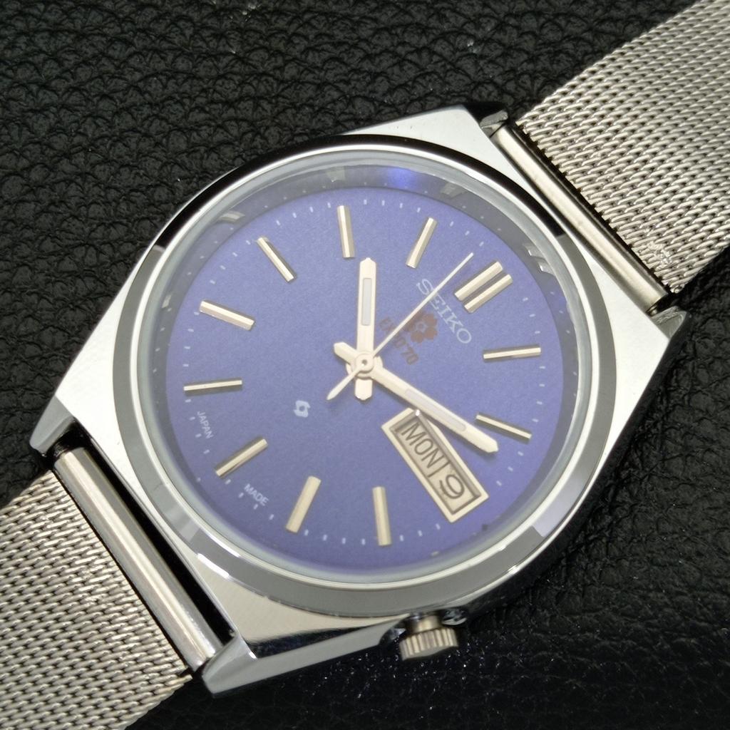 REFURBISHED VINTAGE SEIKO EXPO 70 AUTOMATIC JAPAN MENS BLUE DIAL WATCH A433582-2 R117-a433582