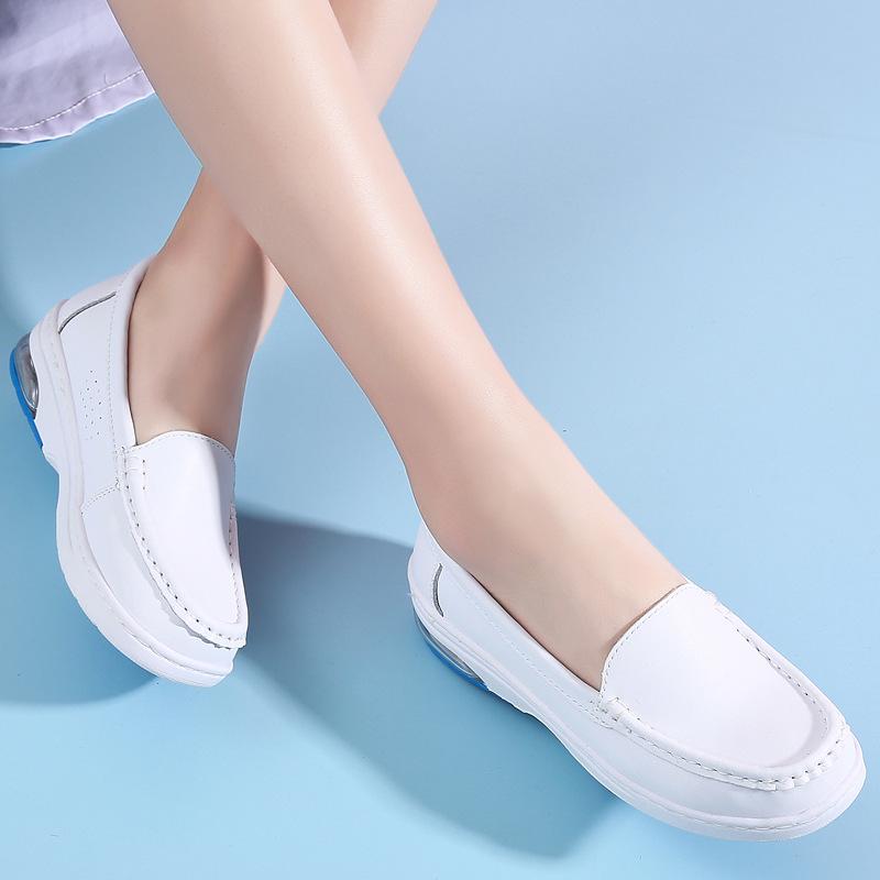 Женская обувь для медсестер на танкетке Женская обувь на белой платформе