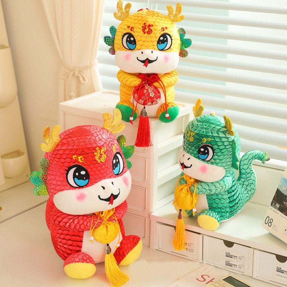 Мягкие куклы 2025 года Змеиного года, симпатичные подвесные украшения для автомобилей, модные плюшевые фигурки змеи, подарок