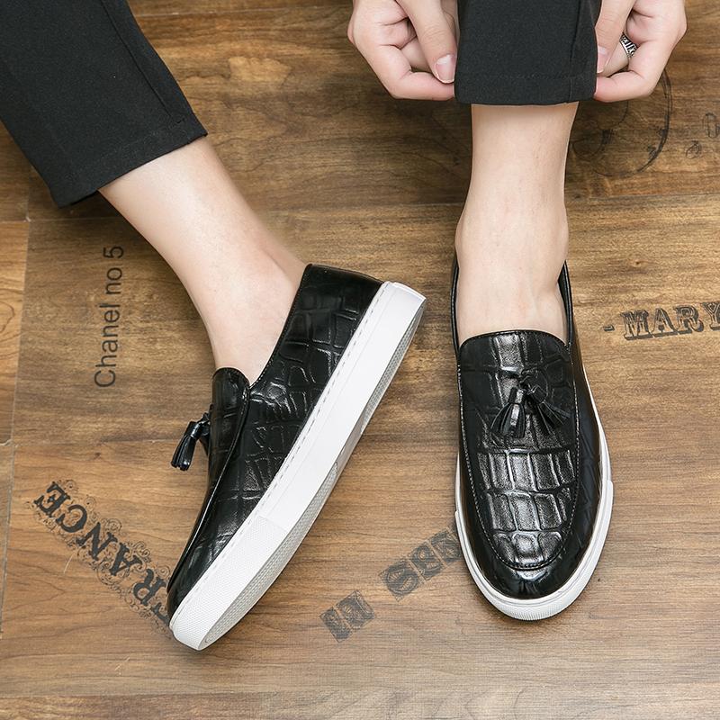 Модная итальянская классическая мужская повседневная обувь Модные кожаные мокасины мужские офисные туфли с кисточками Мокасины для вождения Удобные мужские туфли для вечеринок