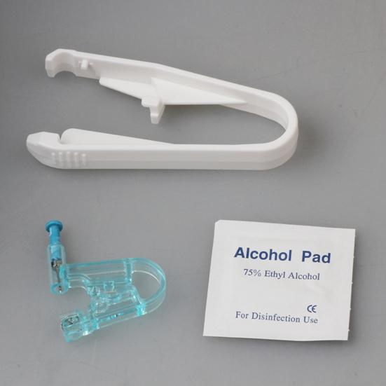 Одноразовый пистолет для пирсинга ушей, портативное устройство для быстрого пирсинга без боли для повседневной жизни