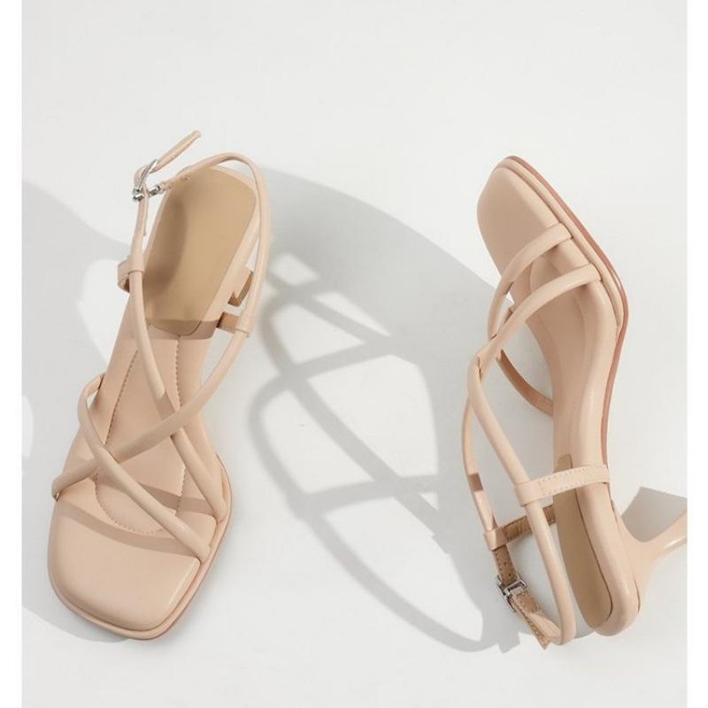 2025 новые французские сандалии с перекрестными ремешками и квадратным носком, женские летние темпераментные туфли на высоком каблуке, универсальные шпильки, римские туфли