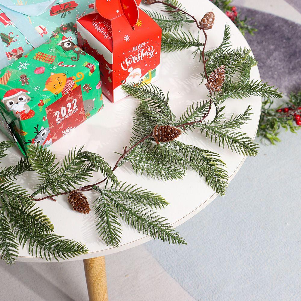 Украшение на елку Сосновые шишки Виноградная лоза Подвесной венок Рождественская декоративная гирлянда Искусственные красные ягоды