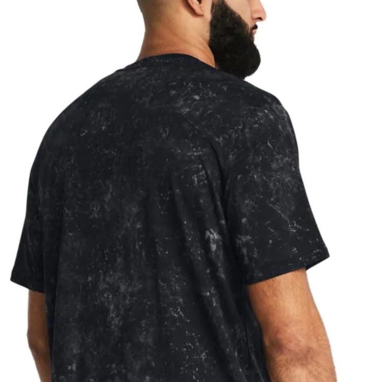 Under Armour Футболка с коротким рукавом и круглым вырезом с принтом, мужская, черная 1383974-001
