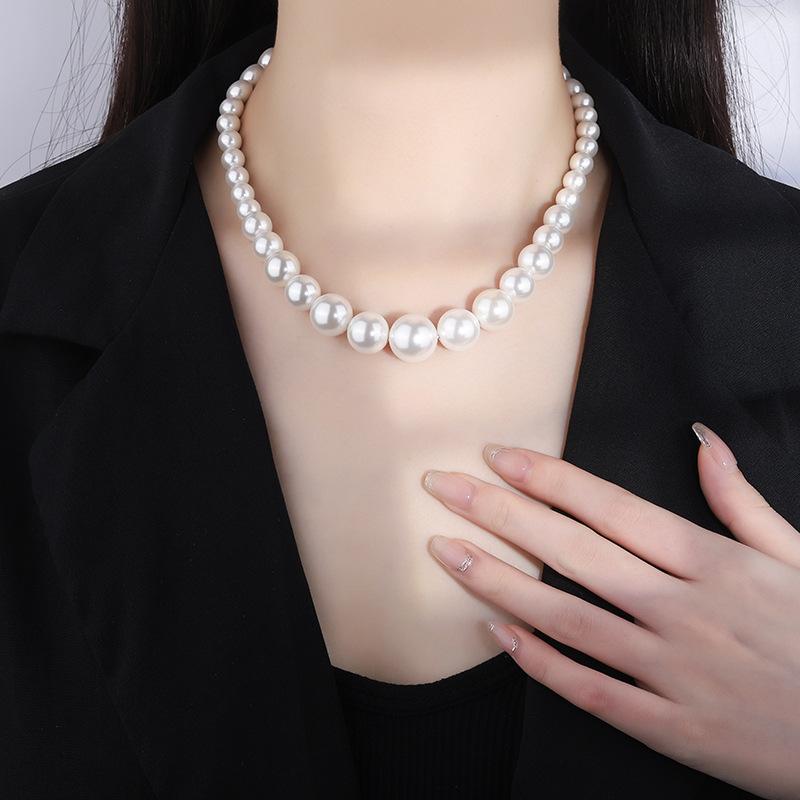Korean Imitation Natural Freshwater Pearl Necklace French Vintage Shell Bead Collar Chain Neckchain Accessories