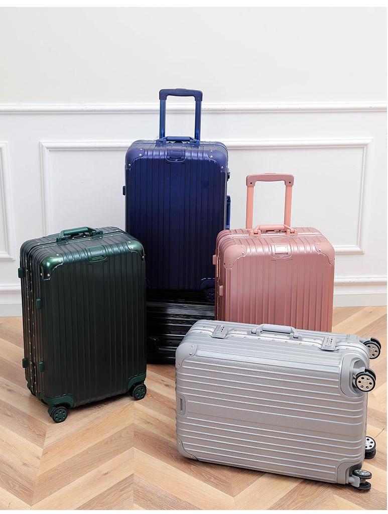 20" Women's Lightweight Aluminum Frame Carry-on Suitcase with Scratch-resistant Finish and Universal Wheels